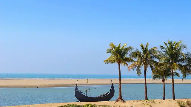 ইনানী ও পাটুয়ারটেক প্রবাল সৈকত